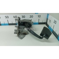 Педаль тормоза Nissan Tiida (C13) 2015 465013RA0B