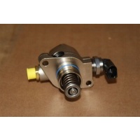 Volkswagen гольф mk7 насос топлива 2.0 бензин 06l127025n