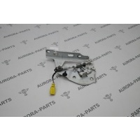 Петля капота в сборе с пиропатроном RH Porsche Cayenne 2017 9Y0823302C