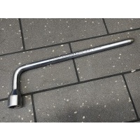 Мерседес w203 w212 w221 ключ для колес 17 a2215810001