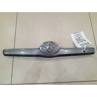 Накладка крышки багажника (наружная) Toyota Camry XV40 2006-2011 2006 7681133170B1