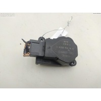 Моторчик заслонки отопителя Mercedes W211 (E) 2002 2038201642