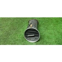 дефлектор воздушный Mercedes Benz W204 2007-2015 2013 A2048306754