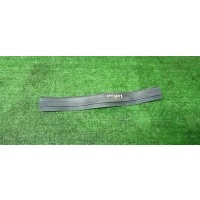 уплотнитель капота Mercedes Benz W204 2007-2015 2013 A2046280998