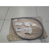 Уплотнитель капота Skoda Octavia A7 2013-2020 5E0823723A