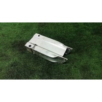 кронштейн усилителя переднего бампера Mercedes Benz W204 2007-2015 2013 2046201195
