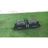 дефлектор воздушный Mercedes Benz W204 2007-2015 2013 2048308454