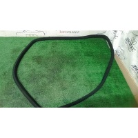 уплотнитель двери Mercedes Benz W204 2007-2015 2013 A2046970151