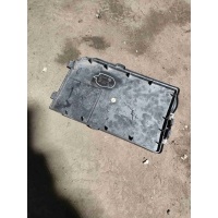 крышка аккумулятора Volkswagen Passat B6 2006 1k0915443
