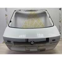 Крышка багажника Skoda Octavia A7 5E3 до Рестайлинг 2013-2017 5E5827023B