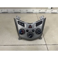 Блок управления климатической установкой Chevrolet Chevrolet Aveo T300 2011> 95076689