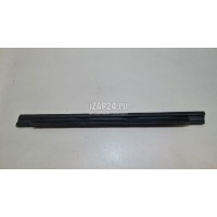 Накладка стекла заднего правого Toyota Corolla E21 2019 6817302450