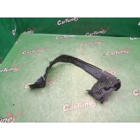 Подкрылок Mercedes-Benz E S210 1999 A2106989630