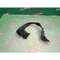 Подкрылок Mercedes-Benz E S210 1999 A2106989530