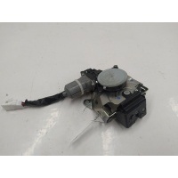 Замок багажника Toyota Rav 4 (CA40) (2012-2015) 2014 1638000062