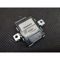Блок управления светом Nissan Serena C26 2010 772SD000556,35500-23662