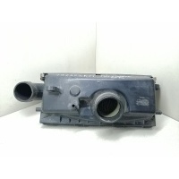 Корпус воздушного фильтра Subaru Outback 2 2002