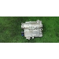 насос масляный кпп Mercedes Benz W204 2007-2015 2013 2212700197