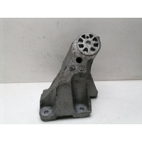 Кронштейн двигателя Volkswagen Touareg 2 NF 7L6199308C