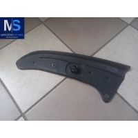 Молдинг заднего стекла Mercedes GL X166 2014 A1666700087,1666700087