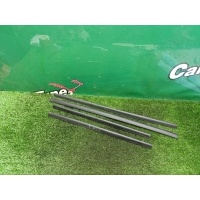 Внутренние бархотки стекол Mercedes-Benz E S210 2001 A2107250165