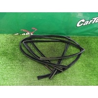Уплотнители стекол Mercedes-Benz E S210 2001 A2107250925