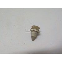 Крепеж (клоп) Nissan Primera P11E (1996 - 2002) 769842F100
