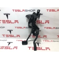 Педаль газа Tesla Model X рест. 2022 1620691-00-E