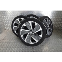 Seat арона - колёсные диски алюминиевые с oponami 18