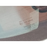 Стекло кузовное боковое правое Renault Duster 2017