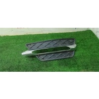 решетка в бампер Mercedes Benz W204 2007-2015 2013 2048851353