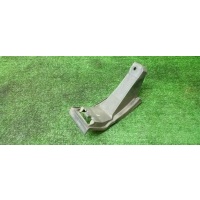 кронштейн заднего бампера Mercedes Benz W204 2007-2015 2013 A2048854414