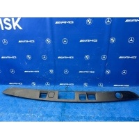 накладка крышки багажника Mercedes-benz S350 W221 2008 A2217580108