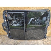 Люк Maserati Levante M161 2017 670075388, 670075388, 670140682