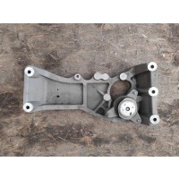 Кронштейн КПП Maserati Levante M161 2017 670034898