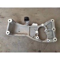 Кронштейн КПП Maserati Levante M161 2020 670105591