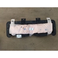 Подушка безопасности коленная Mercedes GLS X166 2018 A1668600102
