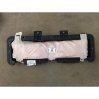 Подушка безопасности коленная Mercedes GLS X166 2018 A1668600102