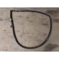 Уплотнитель двери Maserati Levante M161 2020 670032866