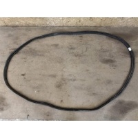 Уплотнитель багажника Maserati Levante M161 2020 670101139