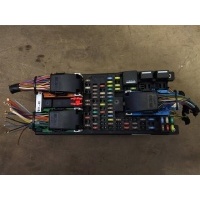 Блок предохранителей Land Rover Discovery Sport L550 2016 LR063177, LR063177, FK7214F041AB, LR078822, FK7214F041AE
