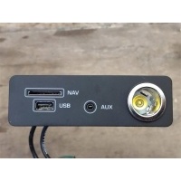 Разъем aux / usb Jaguar XE X760 2015 T2H6973, FK7219C166BC, T2H6973, LR061057, T2H22664, FK7219C166BD, LR085516
