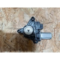 Моторчик стеклоподъемника Mercedes GLS X166 2019 A2469063200