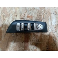 Блок кнопок стеклоподъемника Mercedes E W213 2017 A2139054803, 1ADSA01924