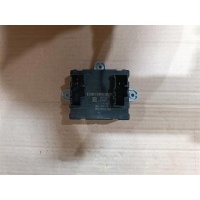 Блок управления двери Land Rover Discovery Sport L550 2017 HK8314D617BB, HK8314D617BB, LR095503, T4A14034
