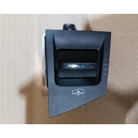Кнопка регулировки высоты подвески Maserati Levante M161 2017 670064672