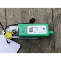 Усилитель антенны Land Rover Discovery Sport L550 2019 LR081475, FW9318C847FC, LR081475