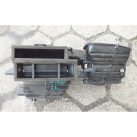 Hyundai accent 2007r 1.4 корпус обогреватель