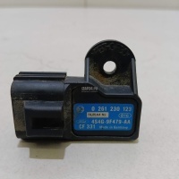 Датчик абсолютного давления Mazda Maverick (2001 - 2007) L30118211