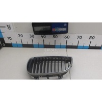 Решетка радиатора левая BMW 1-serie E87/E81 (2004 - 2011) 51137077129